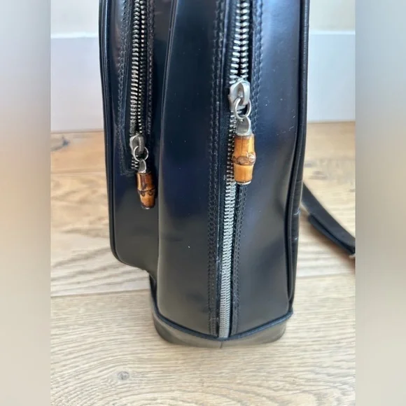 Gucci🖤 Vintage Ophidia patent leather sling backpack